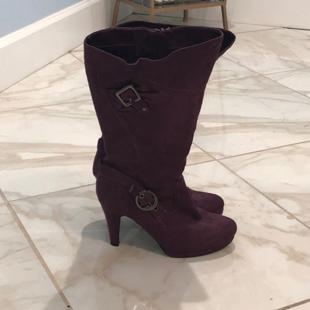 Purple Suede Heeled Boots with Chrome Buckles and Side Zippers Size 7.5